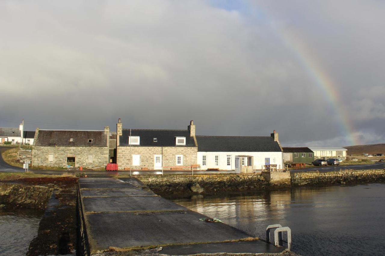 The Uyeasound Old Pier Cottage Belmont  Exterior photo